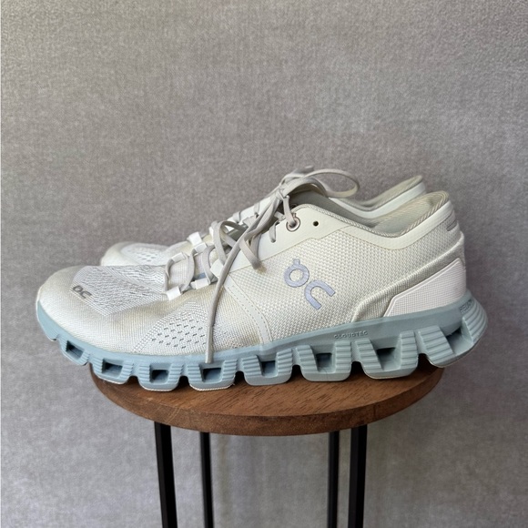 On Women’s Cloud X Aloe Surf Size 9.5 - Picture 1 of 15